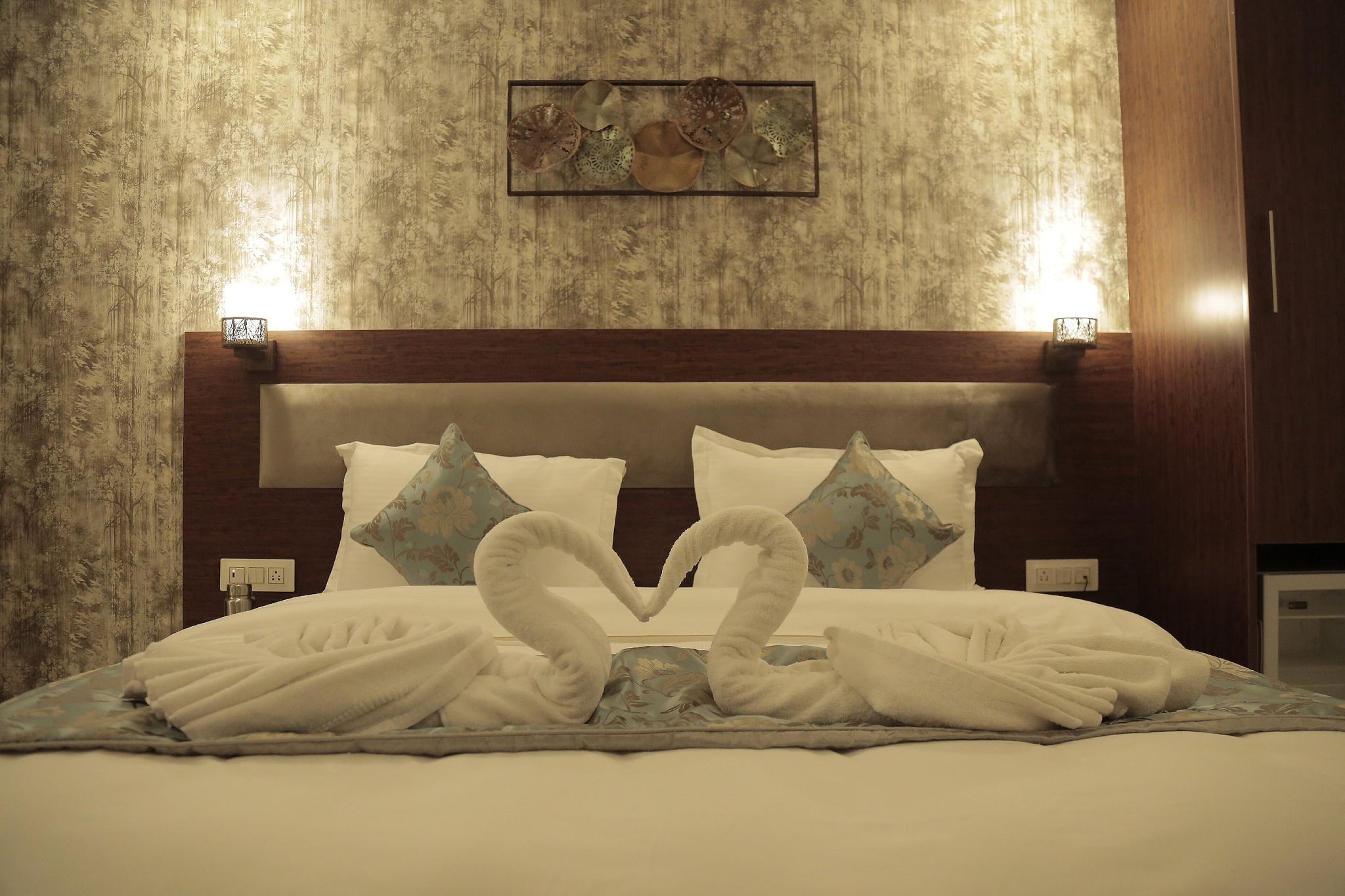 The Sands Deluxe Room 4