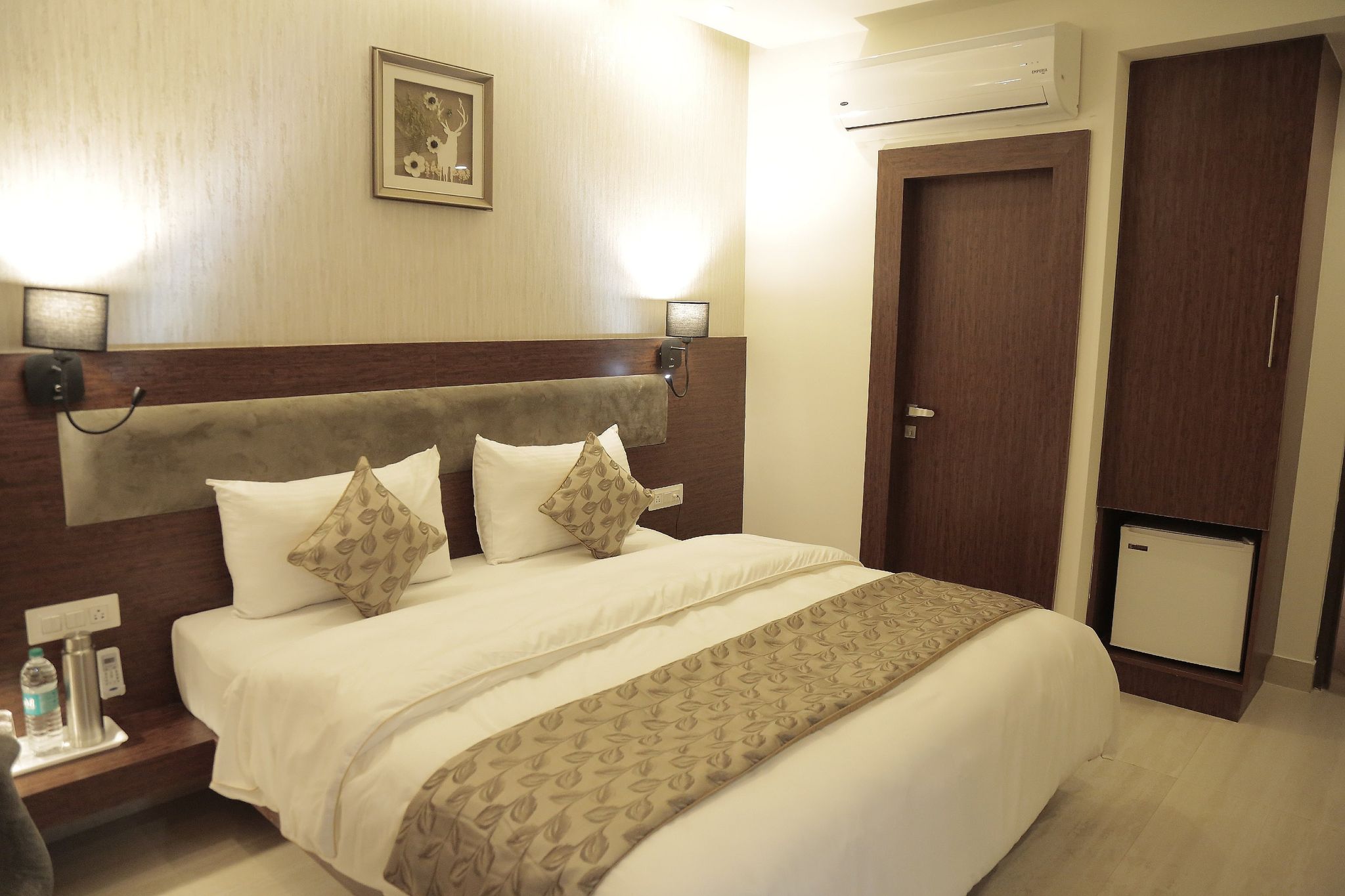 The Sands Deluxe Room 3