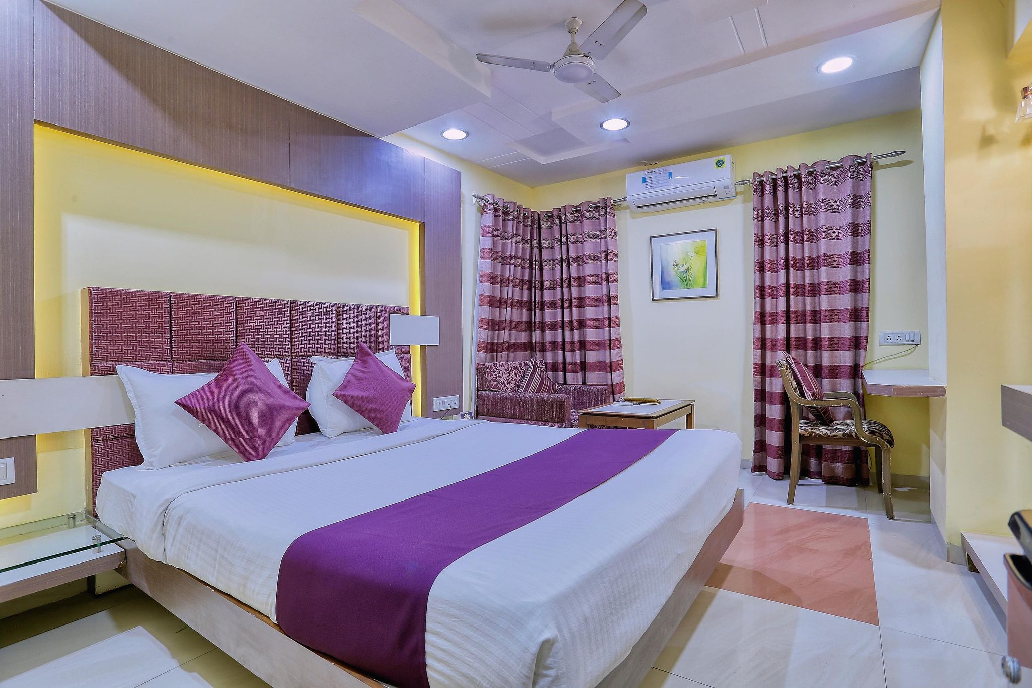 Hotel Amrit Residency Premium 4