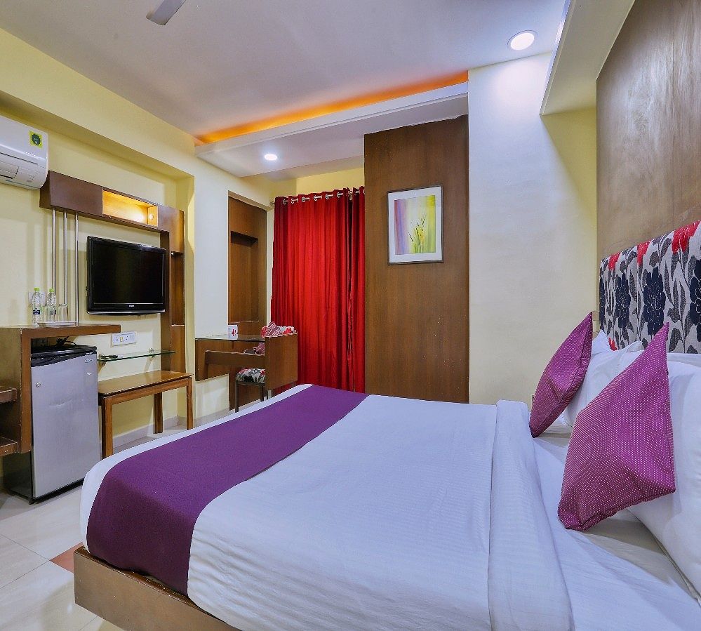 Hotel Amrit Residency Premium 2