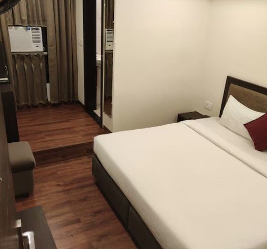 The Royal Court Hotel & Spa Deluxe Room