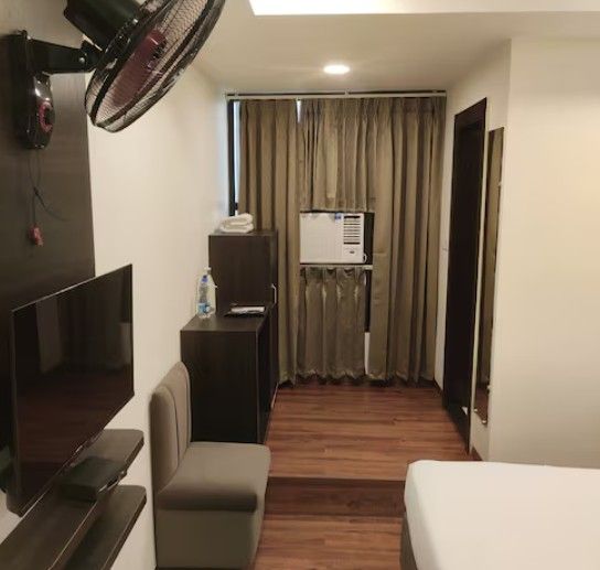 The Royal Court Hotel & Spa Deluxe Room 3