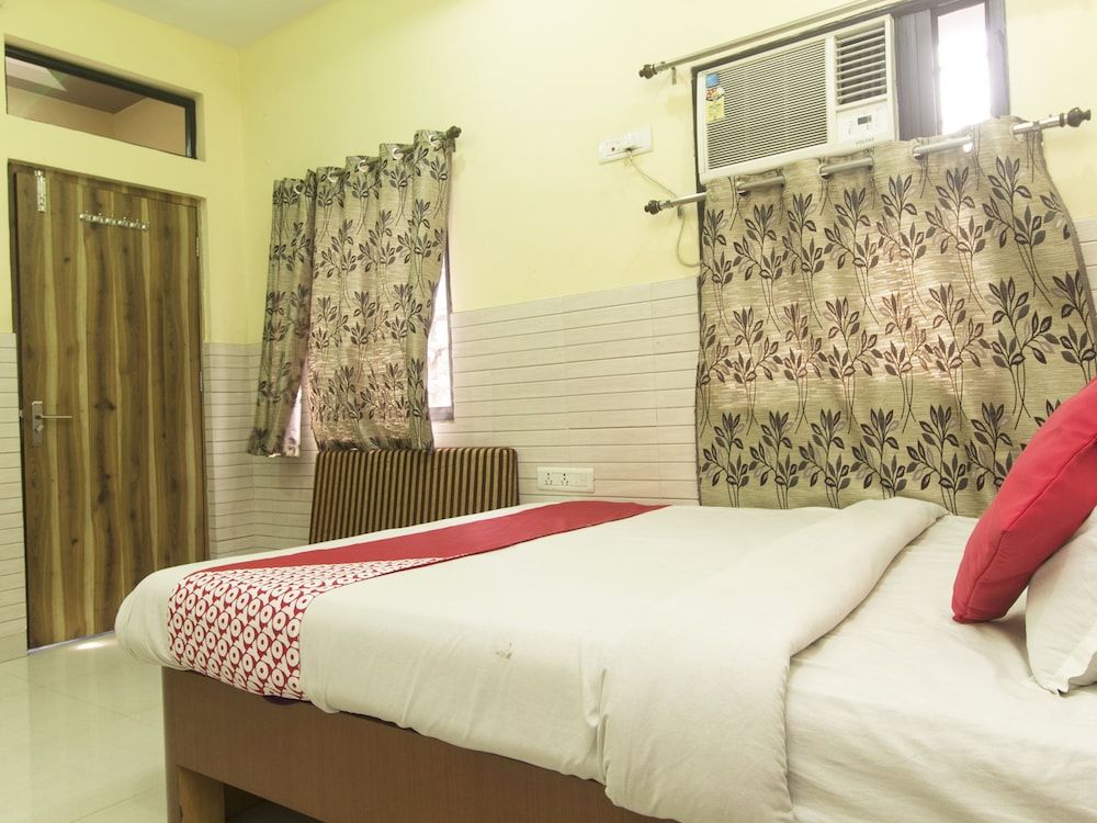 OYO 16792 Bidhan Plaza Double or Twin Room 3