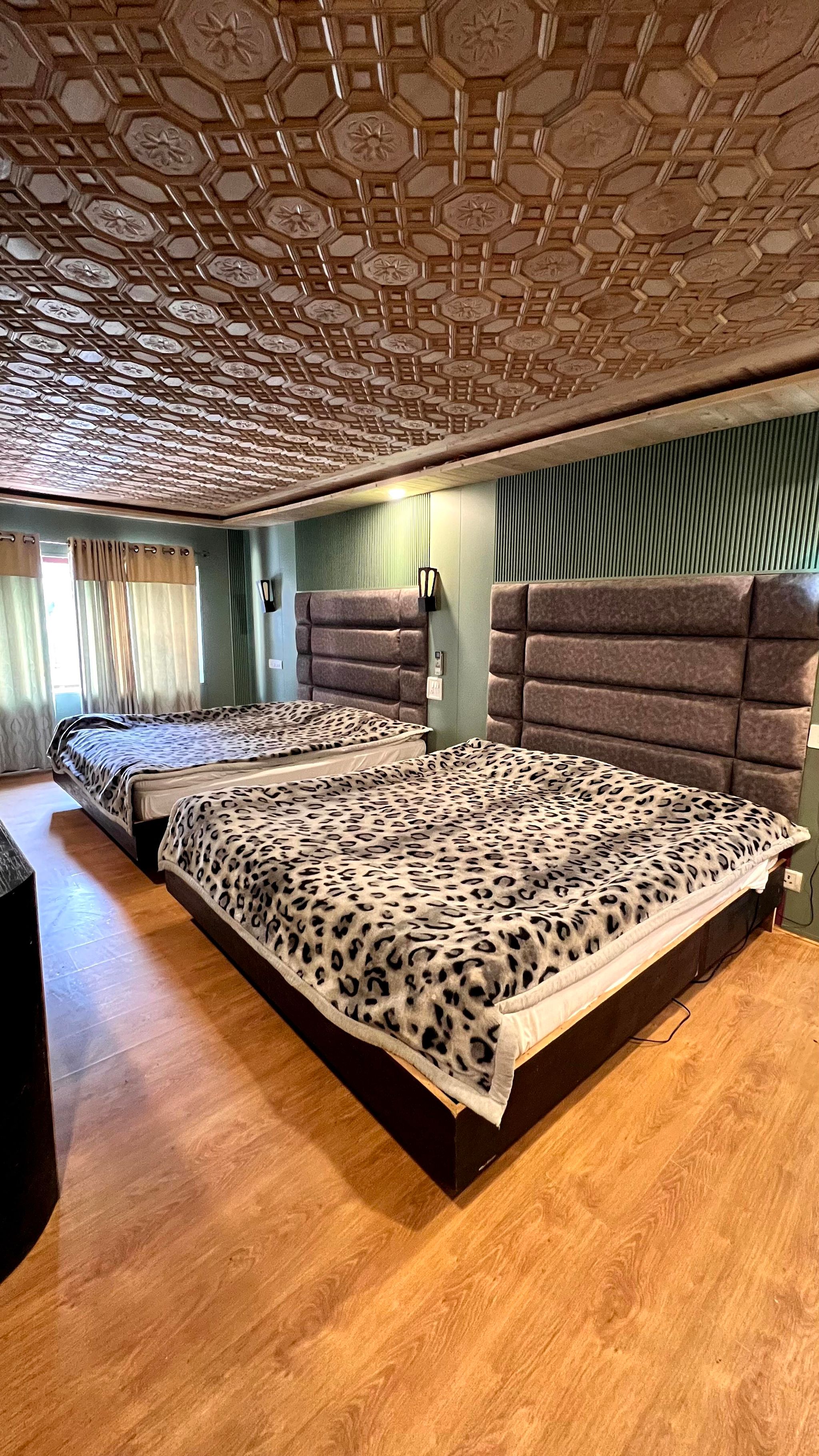 Hotel Lal Kothi Standard Room 3