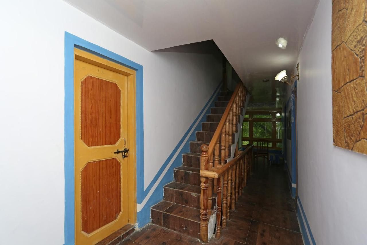undefined OYO Flagship 9083 Hotel Palace Pahalgam 6