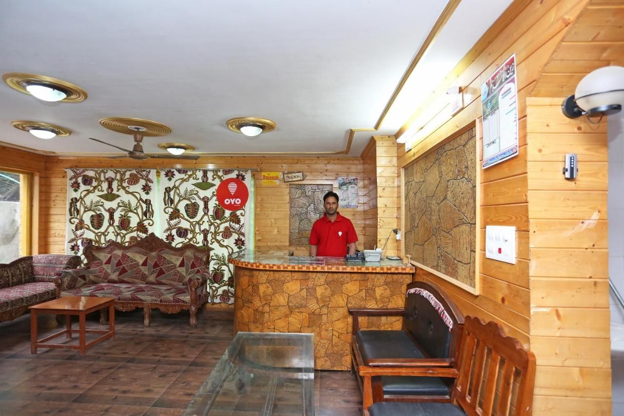 undefined OYO Flagship 9083 Hotel Palace Pahalgam 5