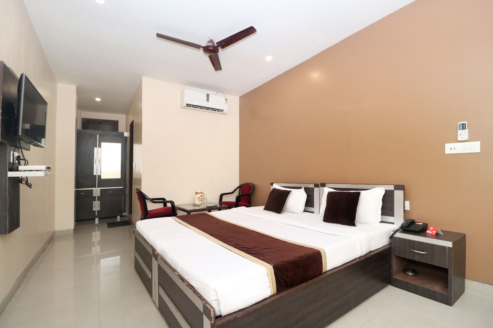 Collection O Hotel Inderprasth Classic 14