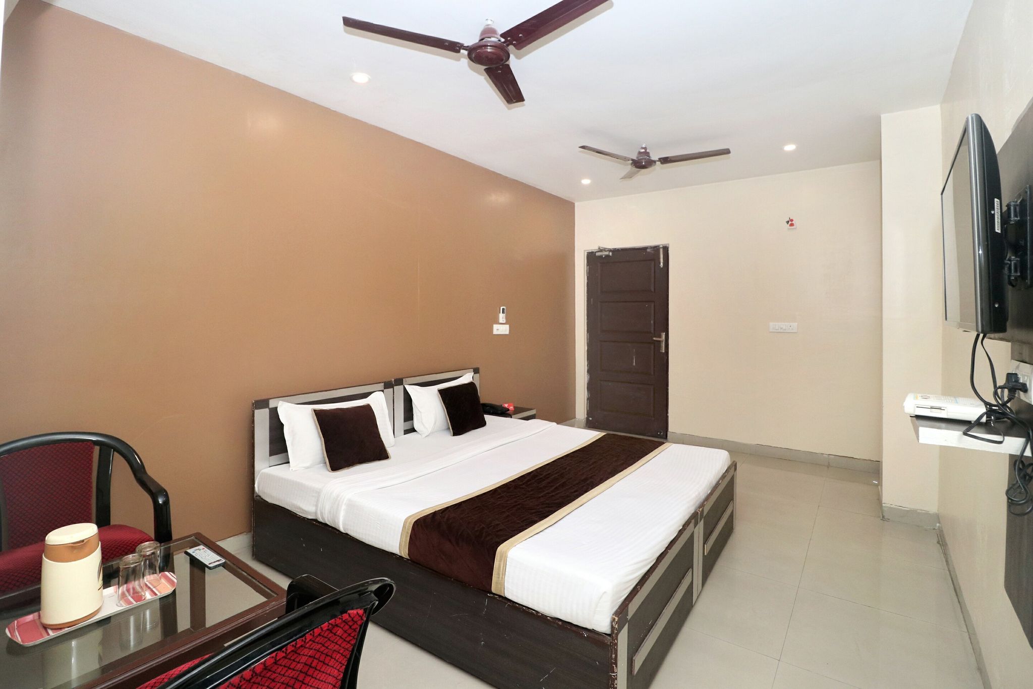 Collection O Hotel Inderprasth Classic 11