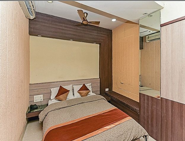 Hotel Brij Palace Deluxe Double AC Room 2