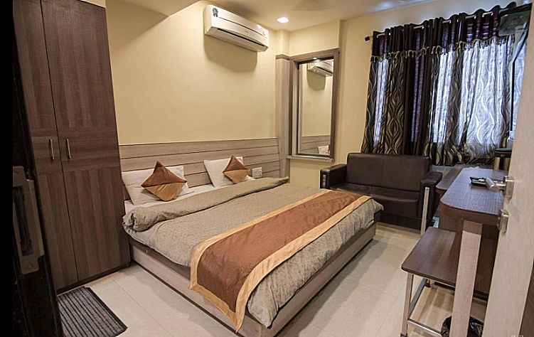 Super Deluxe Double AC