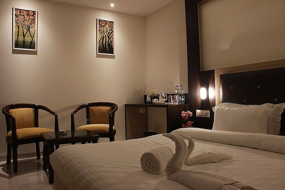 Hotel Dayal Shree Paradise Elite Room 6