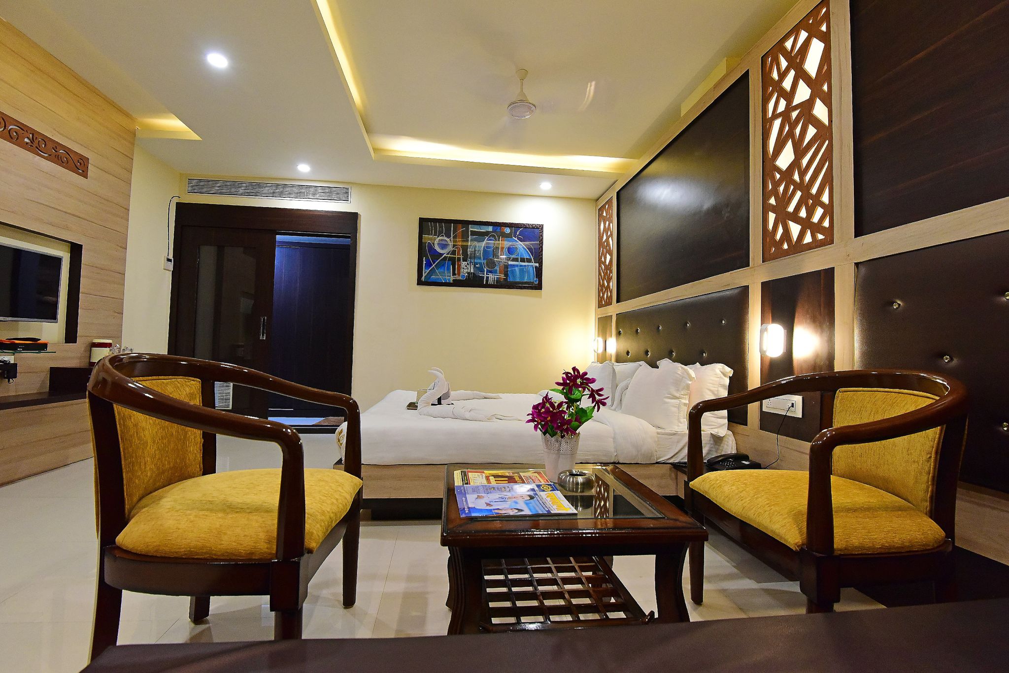 Hotel Dayal Shree Paradise Elite Room 2