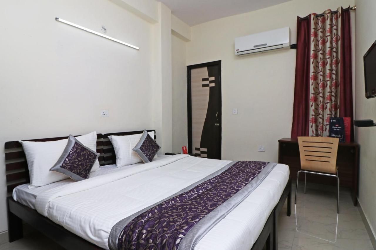 undefined OYO 10663 TRIAGE HOME STAY 10
