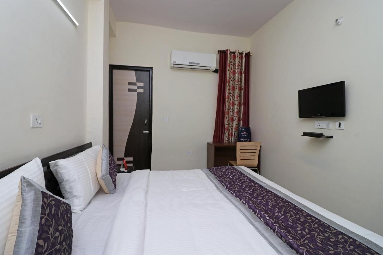 undefined OYO 10663 TRIAGE HOME STAY 9