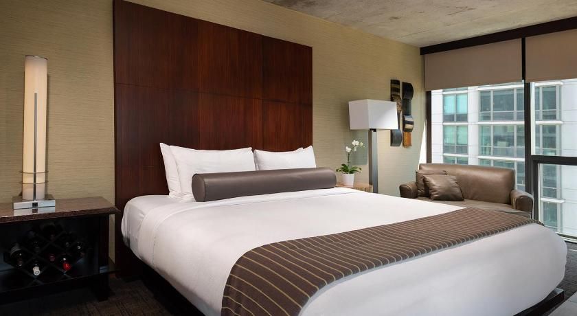 undefined Eurostars Magnificent Mile 8