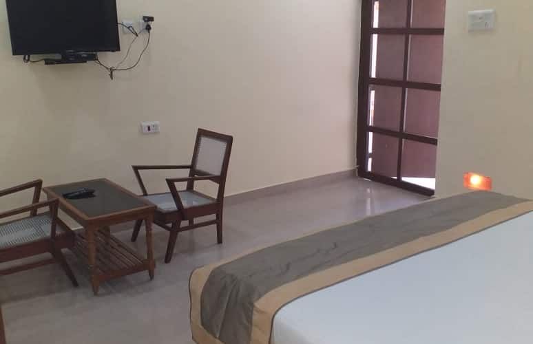 AC Deluxe Room