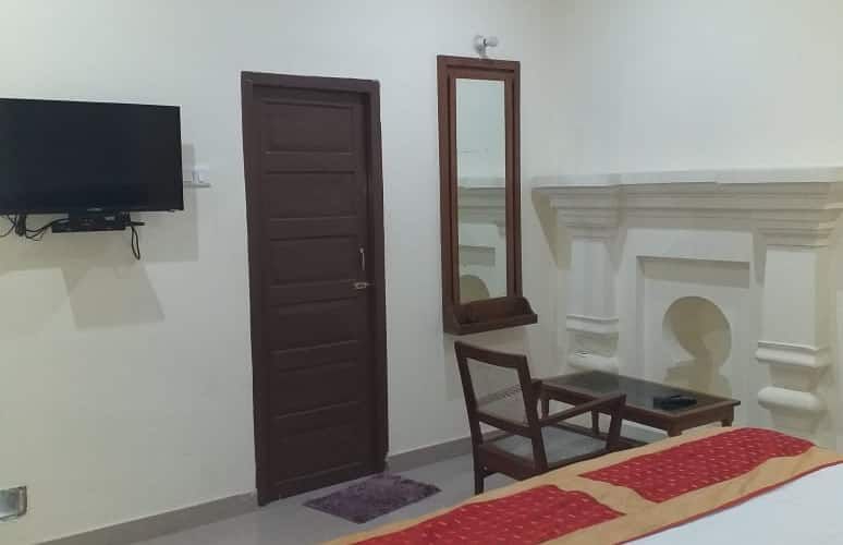 Bedroom