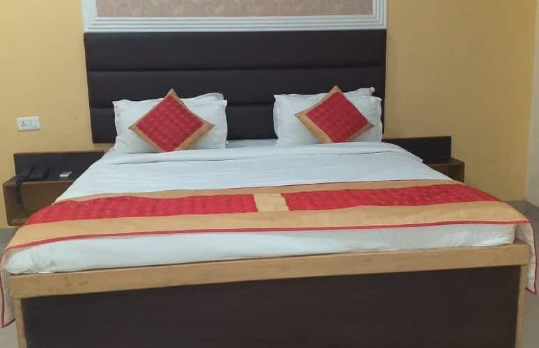 undefined Hotel Samrat 3