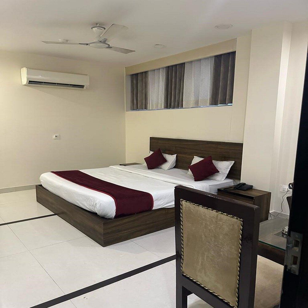 undefined  Hotel Smart Inn 5