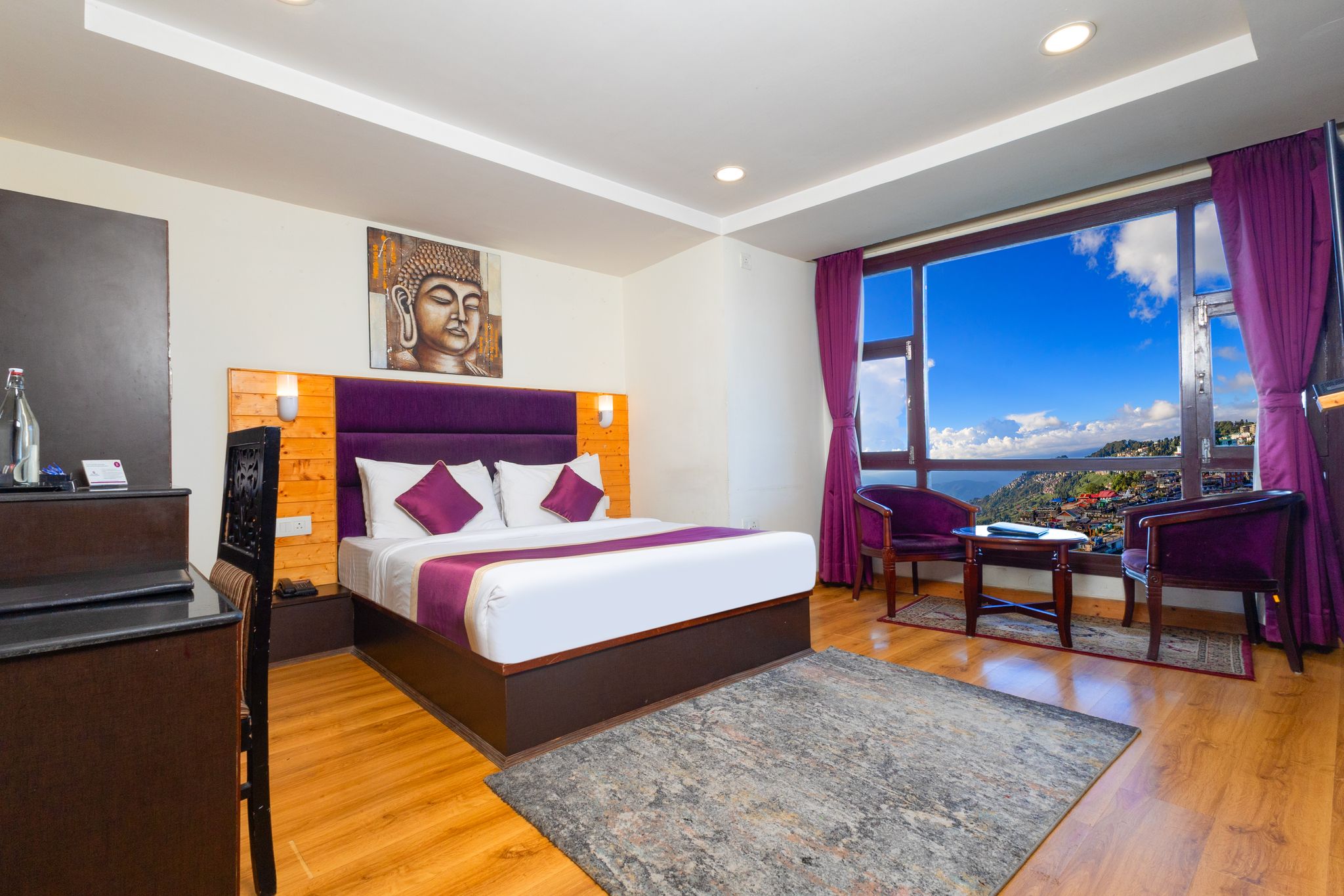 Premium Room with Kanchenjunga 