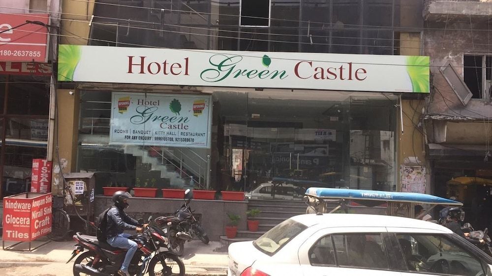 undefined Hotel Green Castle 8