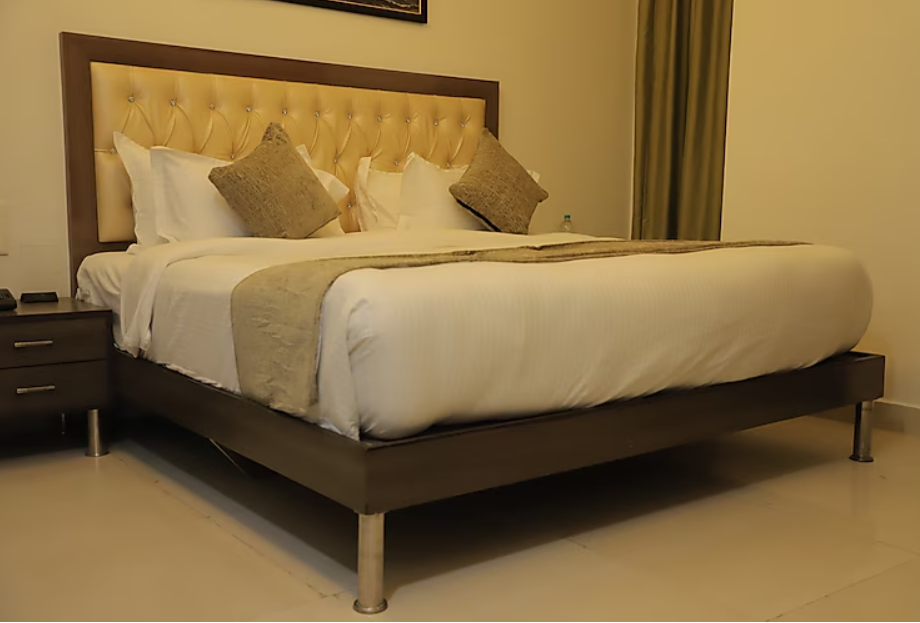 undefined Hotel Green Castle 10