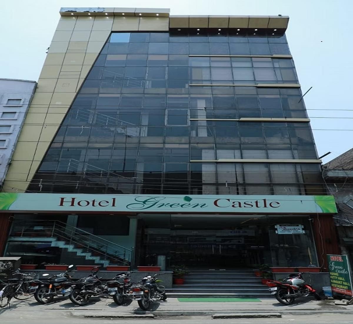 undefined Hotel Green Castle 6