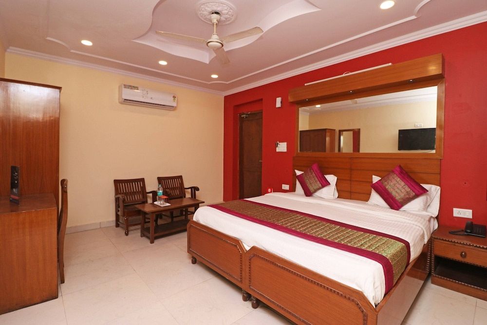 Townhouse DSR Classic Standard Double Room