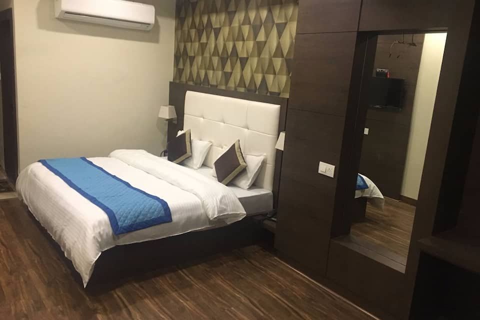 undefined Arya Sheraton 2