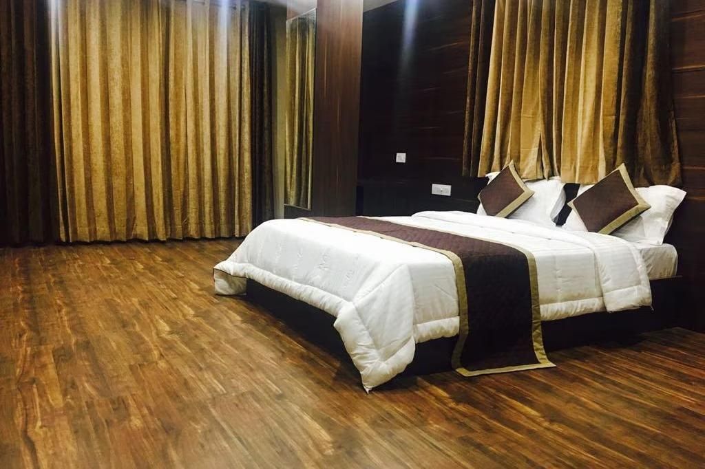 undefined Arya Sheraton 4