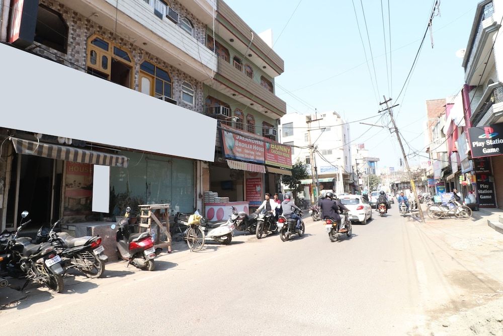 undefined OYO 28476 Jalandhar Guest House 2