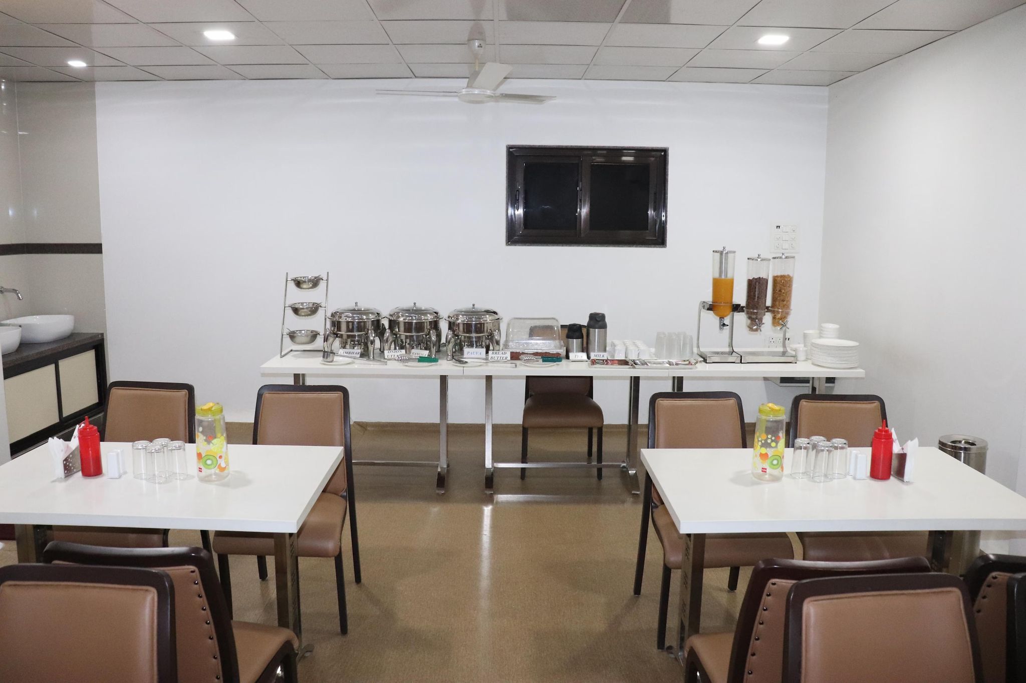 Food & Dining