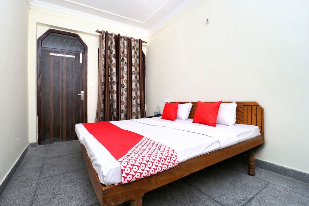 OYO 29193 Amrit Guest House Classic Double or Twin Room 20