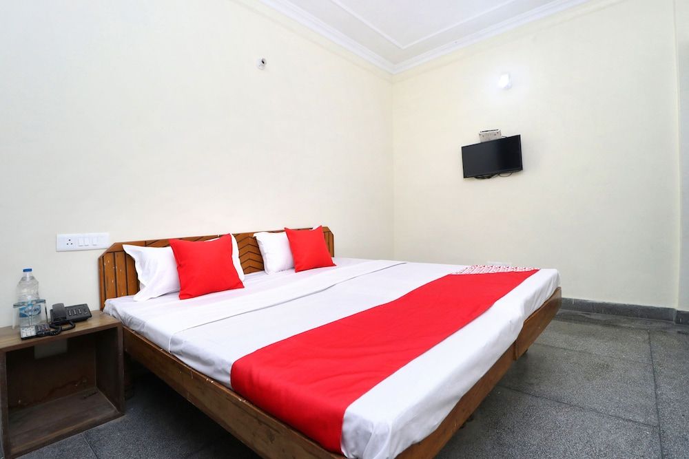 undefined OYO 29193 Amrit Guest House 8