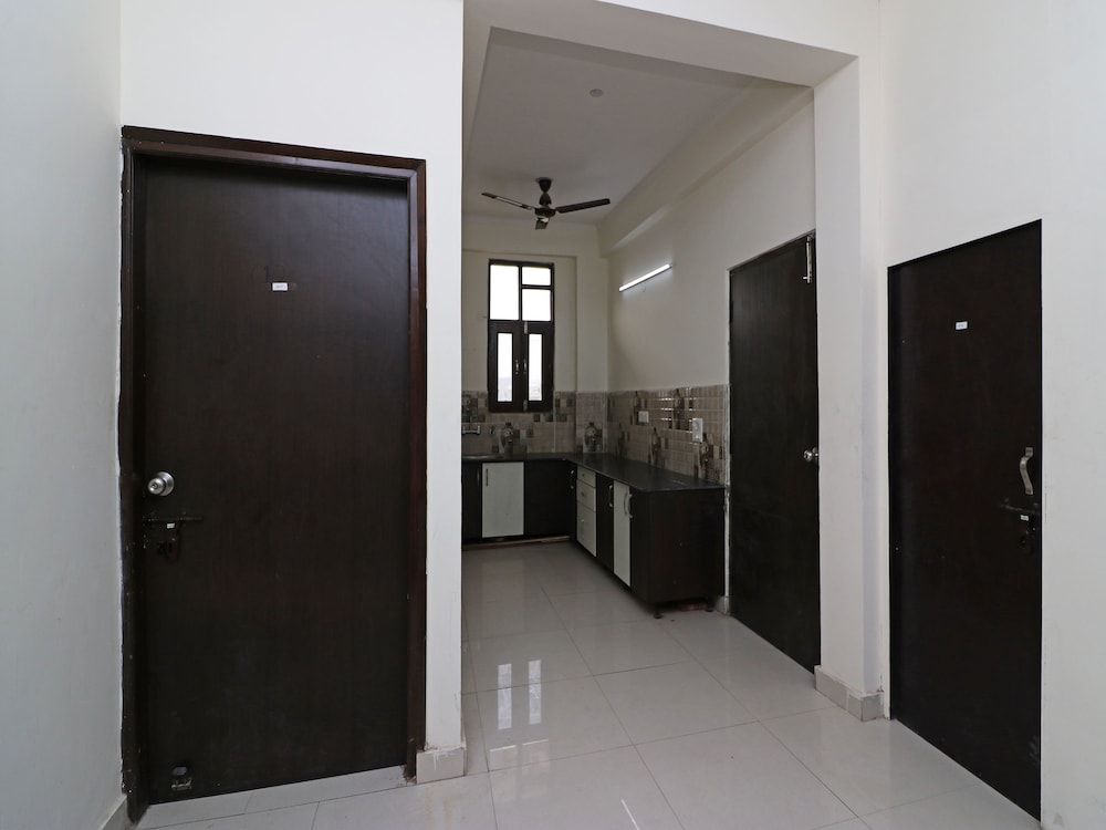 OYO 13046 The City Hospitality Double or Twin Room 10