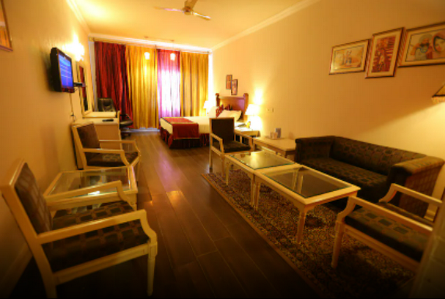 Hotel President New Court Deluxe Room 8