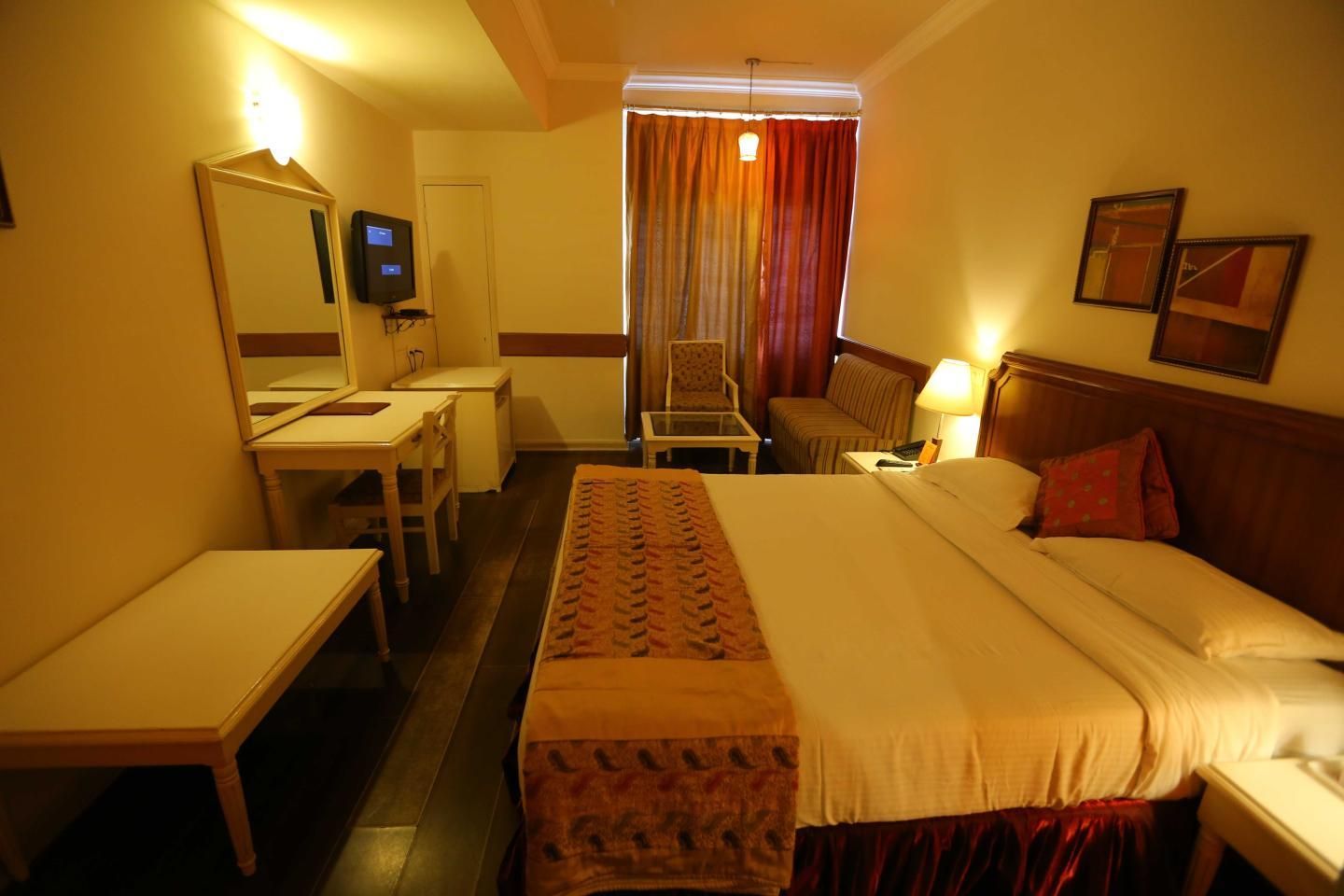 Hotel President New Court Deluxe Room 5