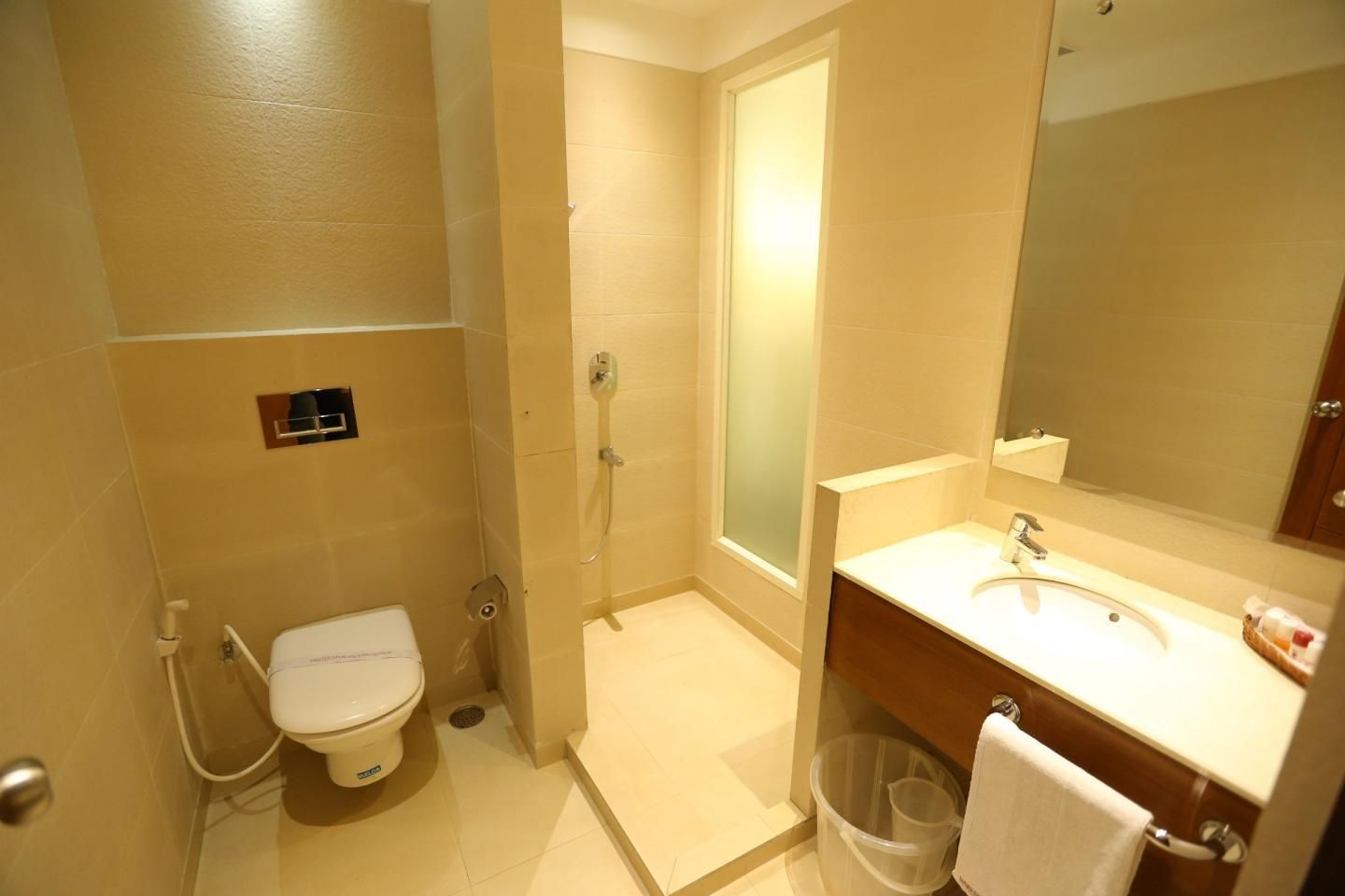 Hotel President New Court Deluxe Room 6