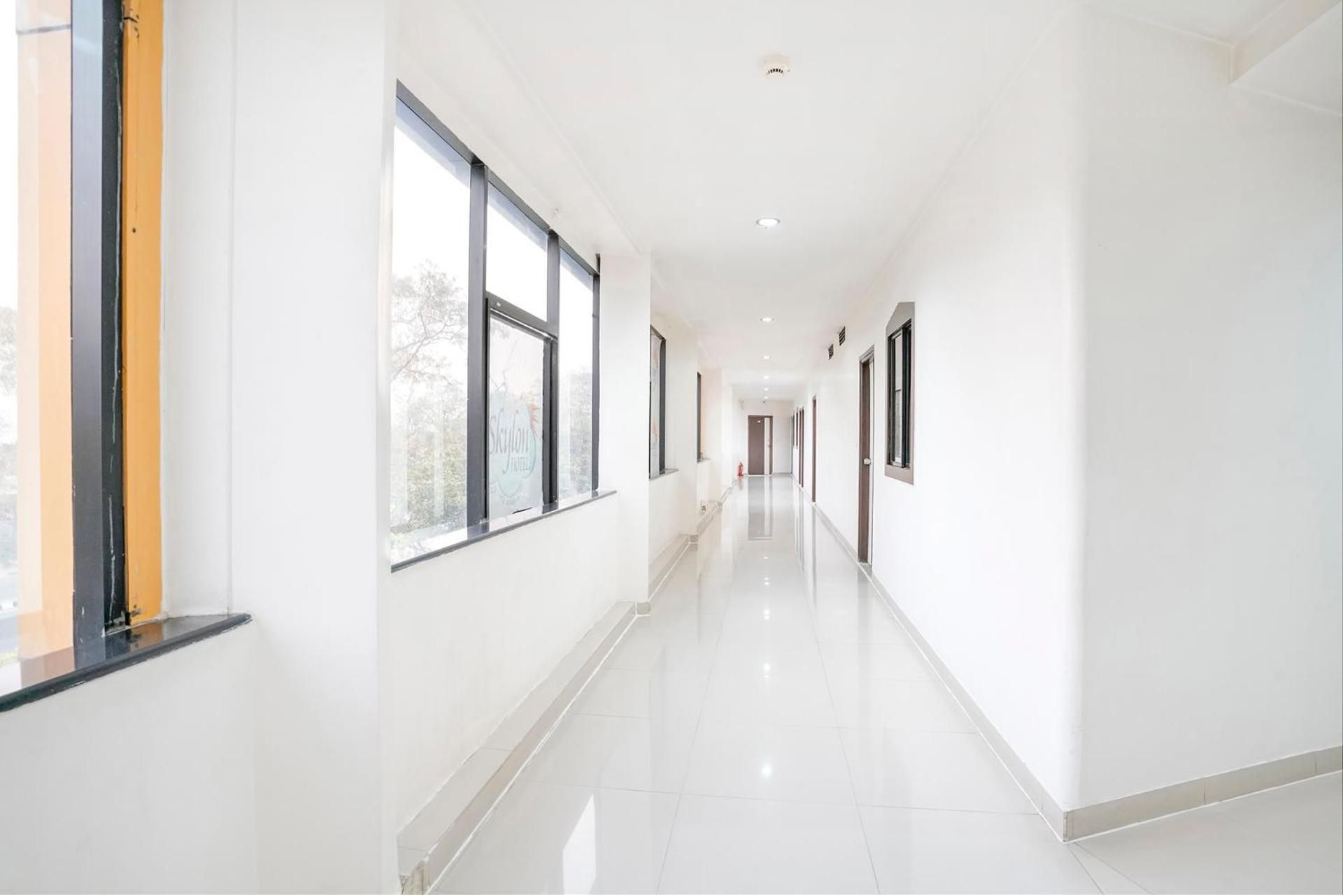 undefined Skylon Hotel Gandhinagar 4