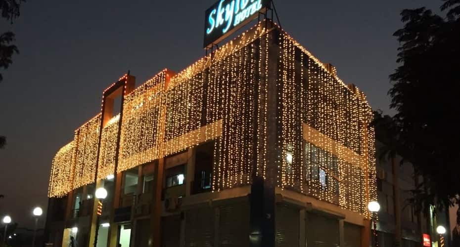 undefined Skylon Hotel Gandhinagar 7