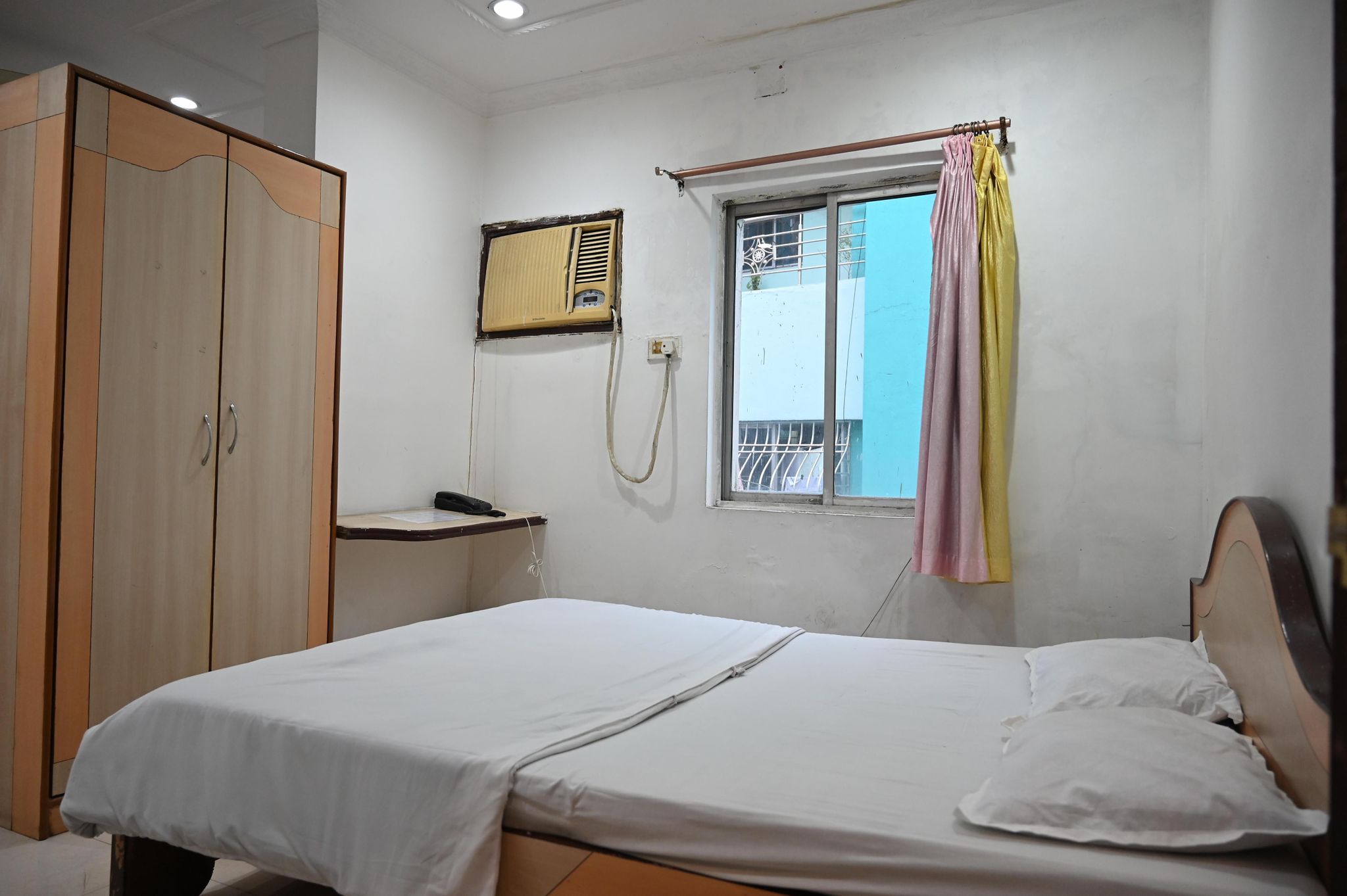 HOTEL PRIYANKA INTERNATIONAL STANDARD ROOM 7