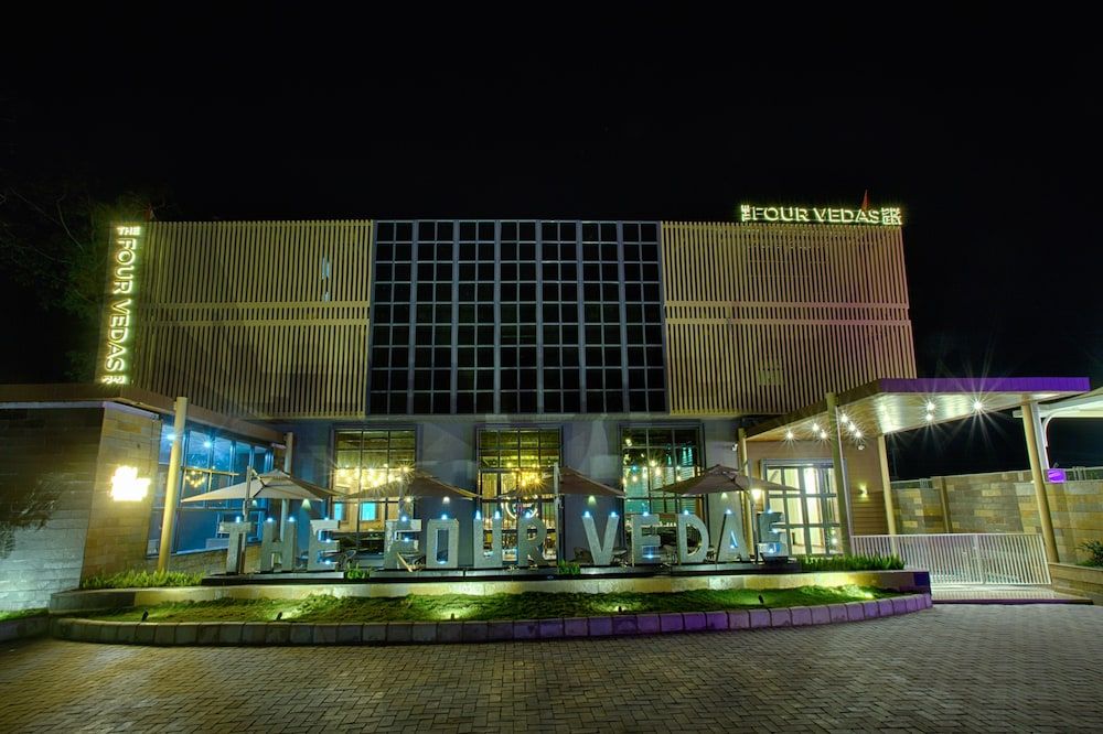 undefined The Four Vedas Hotel & Resort 8