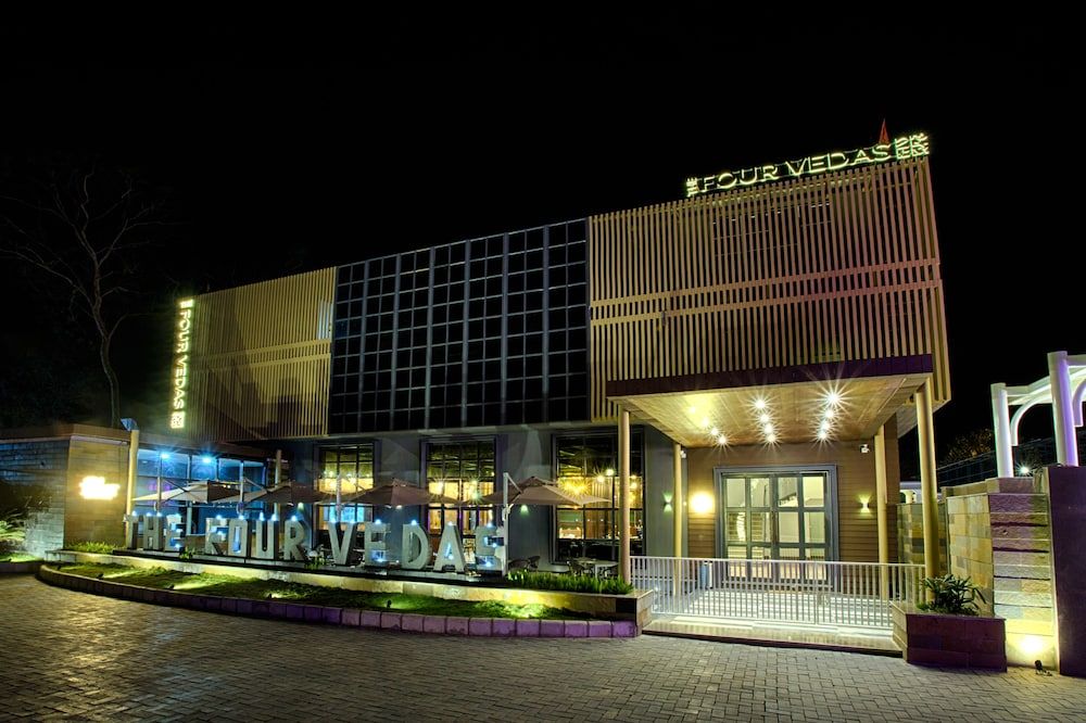 undefined The Four Vedas Hotel & Resort 6