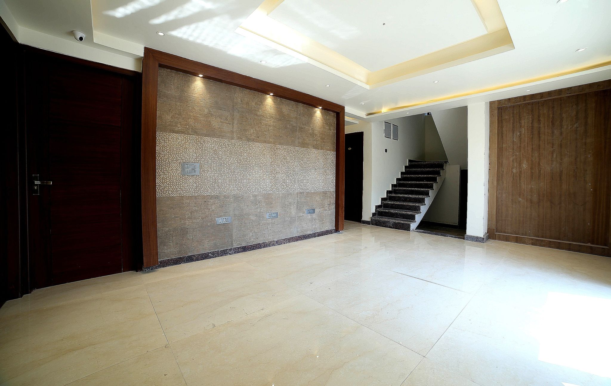 undefined Hotel O Status Inn 3