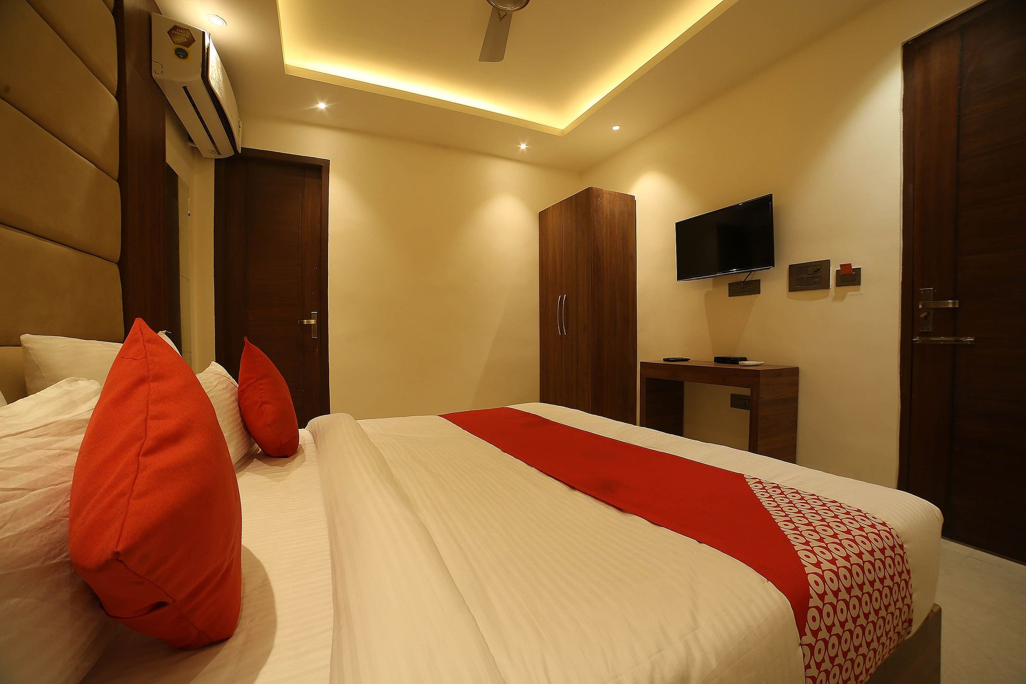 undefined Hotel O Status Inn 8