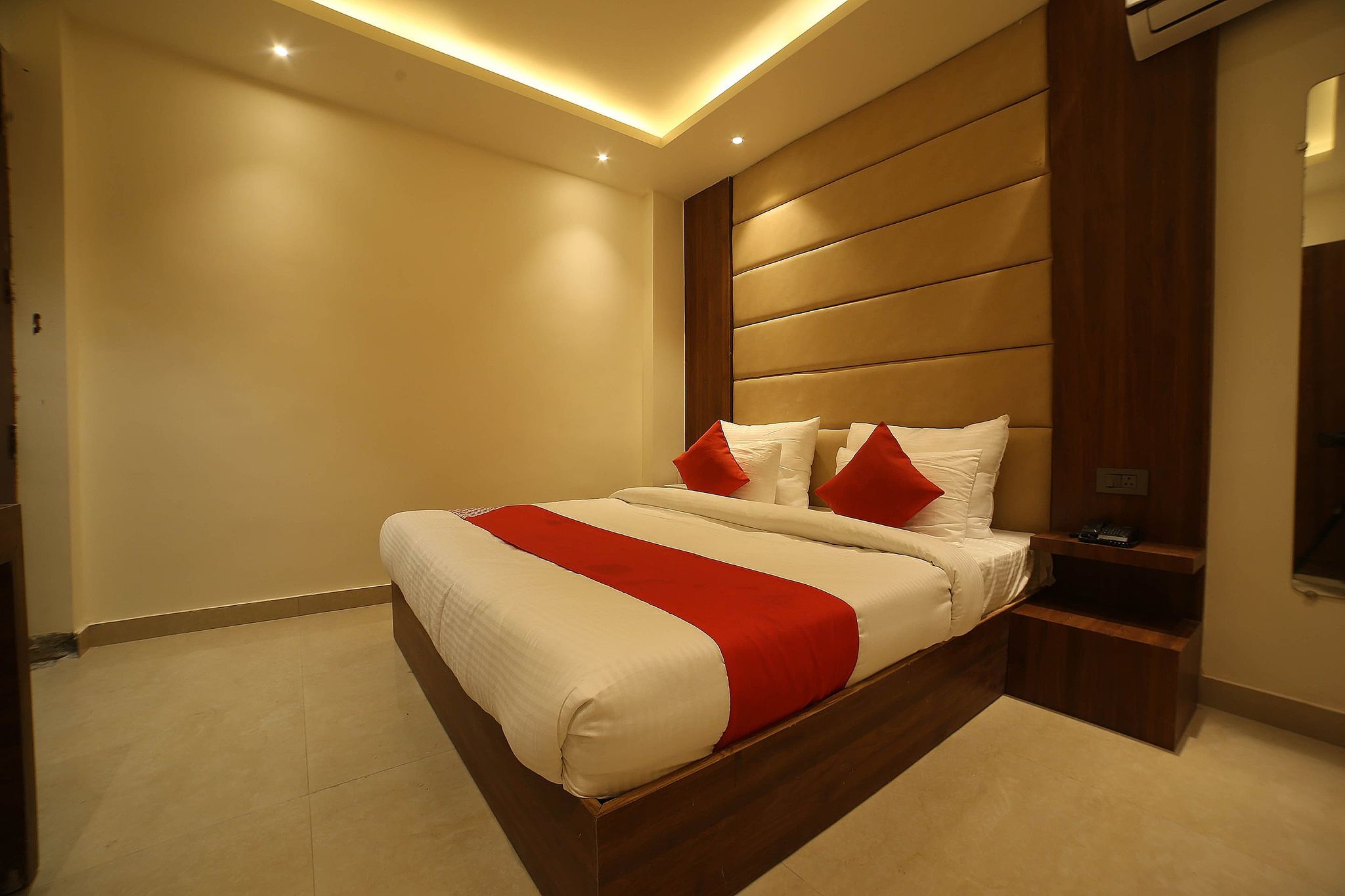 undefined Hotel O Status Inn 7