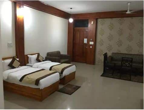 Hotel Royal Plaza Super Deluxe Room