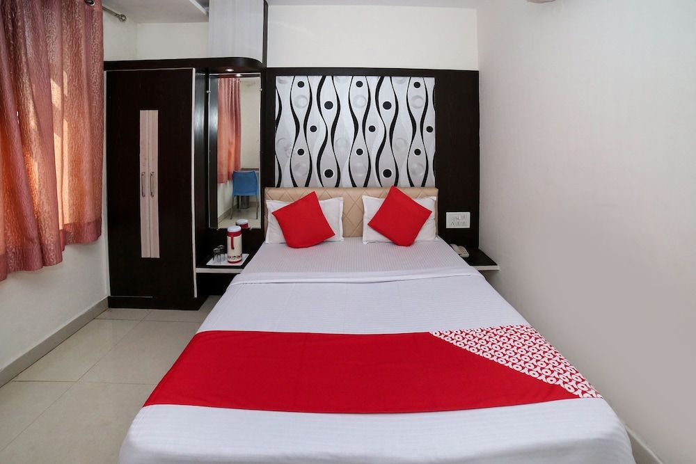 OYO 19387 Siddharth Guest House Double or Twin Room 7