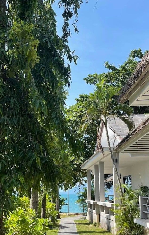 undefined Adarin Beach Resort 3