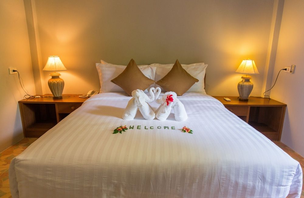 undefined Adarin Beach Resort 4